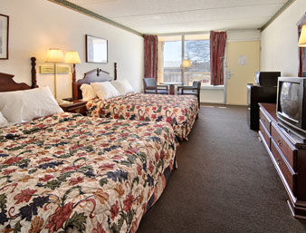 Days Inn By Wyndham Hurricane Mills Bagian luar foto
